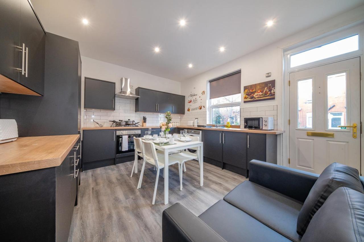 *Rb12S* For Your Most Relaxed & Cosy Stay + Free Parking + Free Fast Wifi * Leeds  Exteriör bild